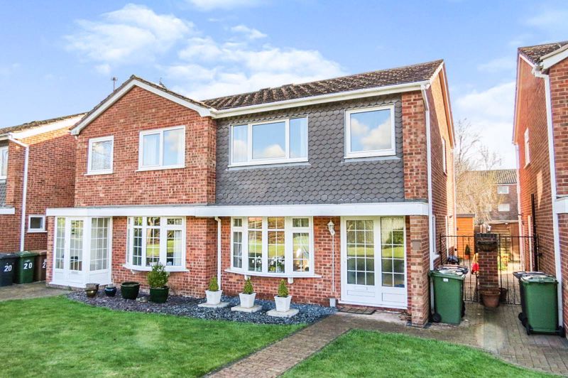 3 bed semi-detached house for sale in suffolk close, longthorpe, peterborough pe3