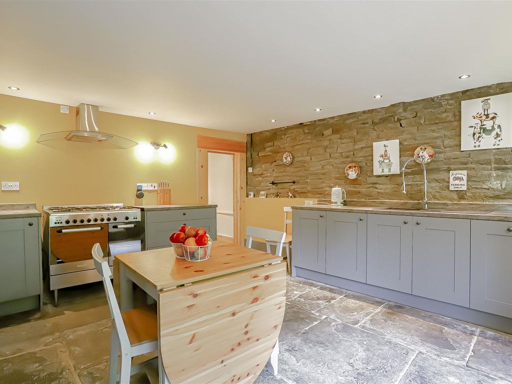 2 bed terraced house for sale in Gertrude Street, Shawforth, Rochdale