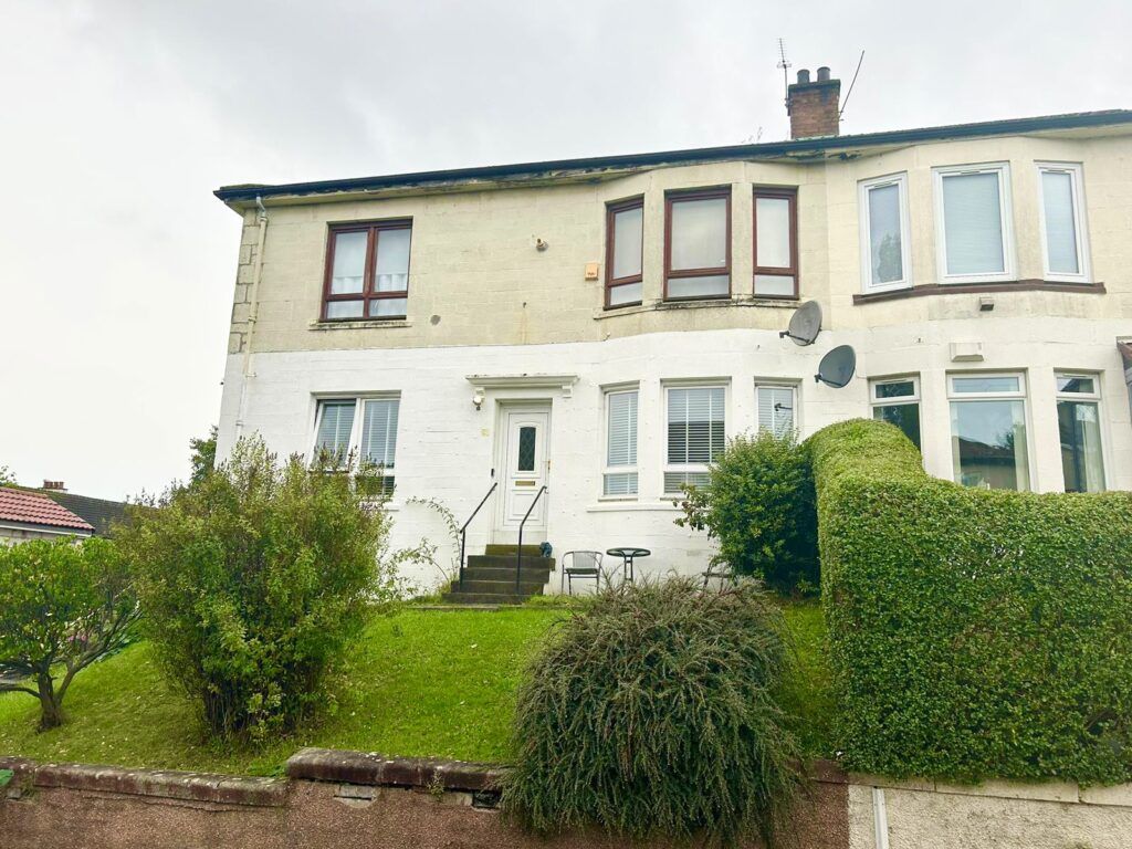 2 bed flat for sale in Linton Street, Riddrie, Glasgow G33, £115,950