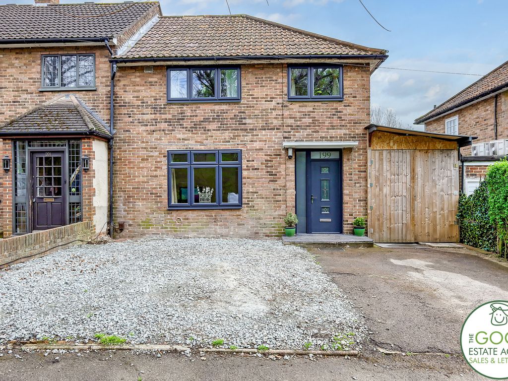 3 bed end terrace house for sale in Englands Lane, Loughton IG10, £