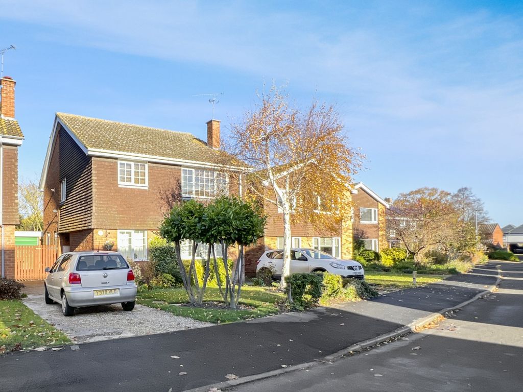 4 bed detached house for sale in Illingworth Way, Foxton, Cambridge