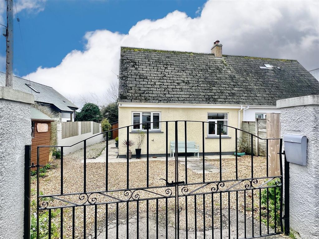 2 bed semidetached house for sale in Bells Hill, Mylor Bridge