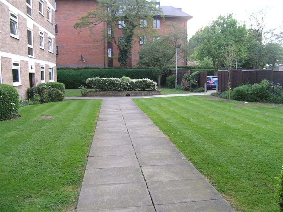 2 bed flat for sale in Old Church Lane, Perivale, Greenford UB6 Zoopla