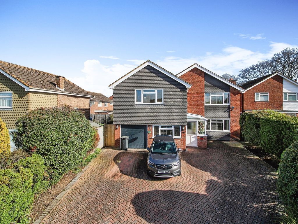 5 bed detached house for sale in Arran Close, Hailsham BN27 Zoopla