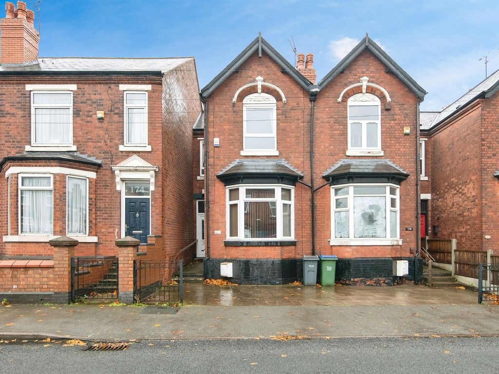 3 bed terraced house for sale in Bromford Lane, West Bromwich B70, £