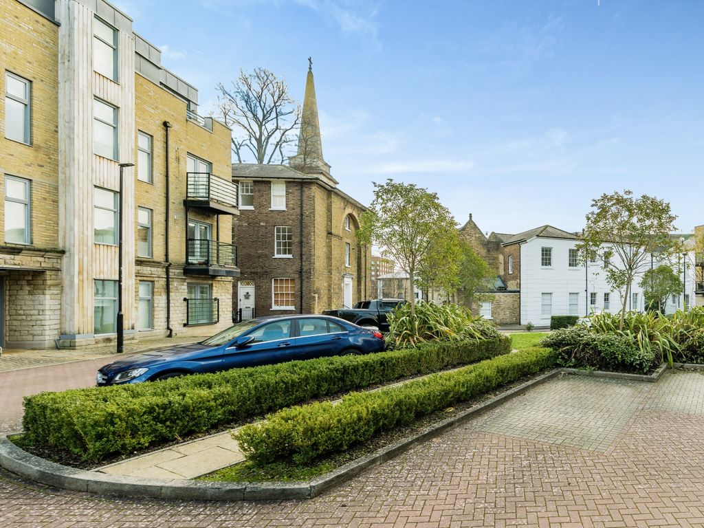 2 bed flat for sale in Church Street, Maidstone ME14 Zoopla