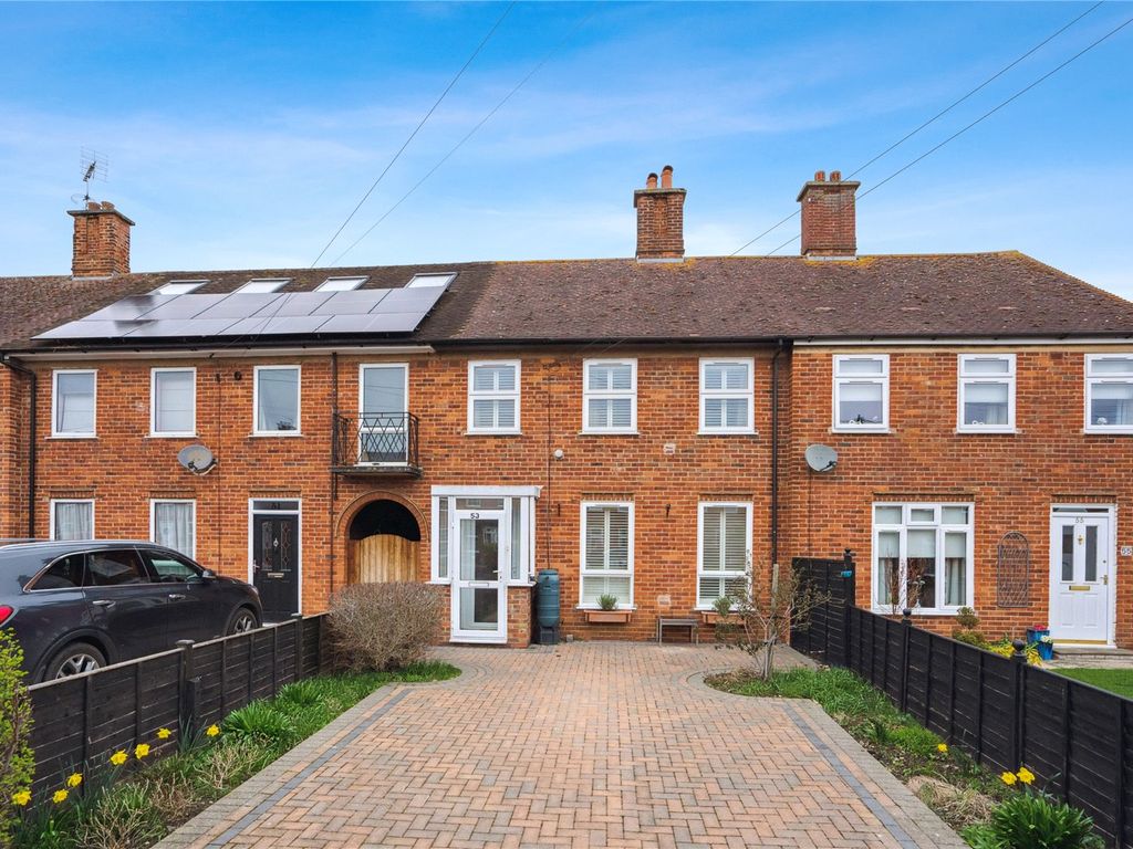 3 bed terraced house for sale in Churchill Crescent, Thame, Oxfordshire OX9 Zoopla