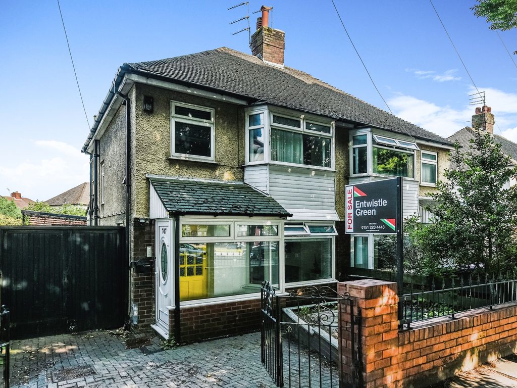 3 bed semidetached house for sale in Queens Drive, Stoneycroft