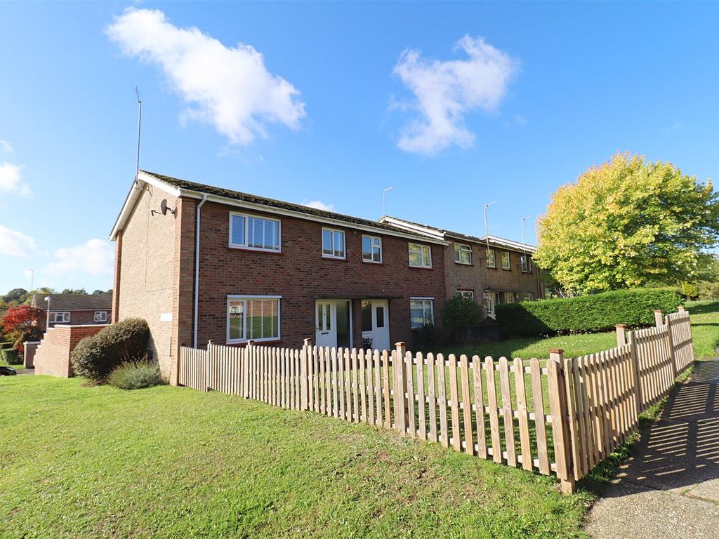 3 bed end terrace house for sale in Romney Close, Braintree CM7 Zoopla