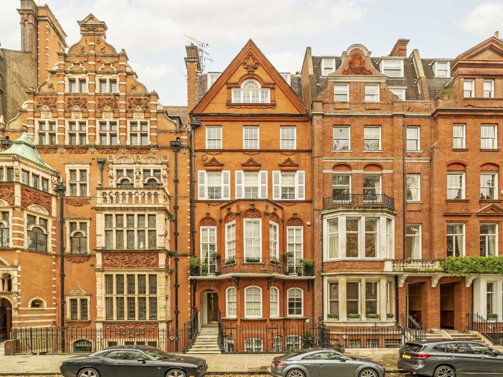 3 bed flat for sale in Cadogan Square, London SW1X, £6,950,000 Zoopla