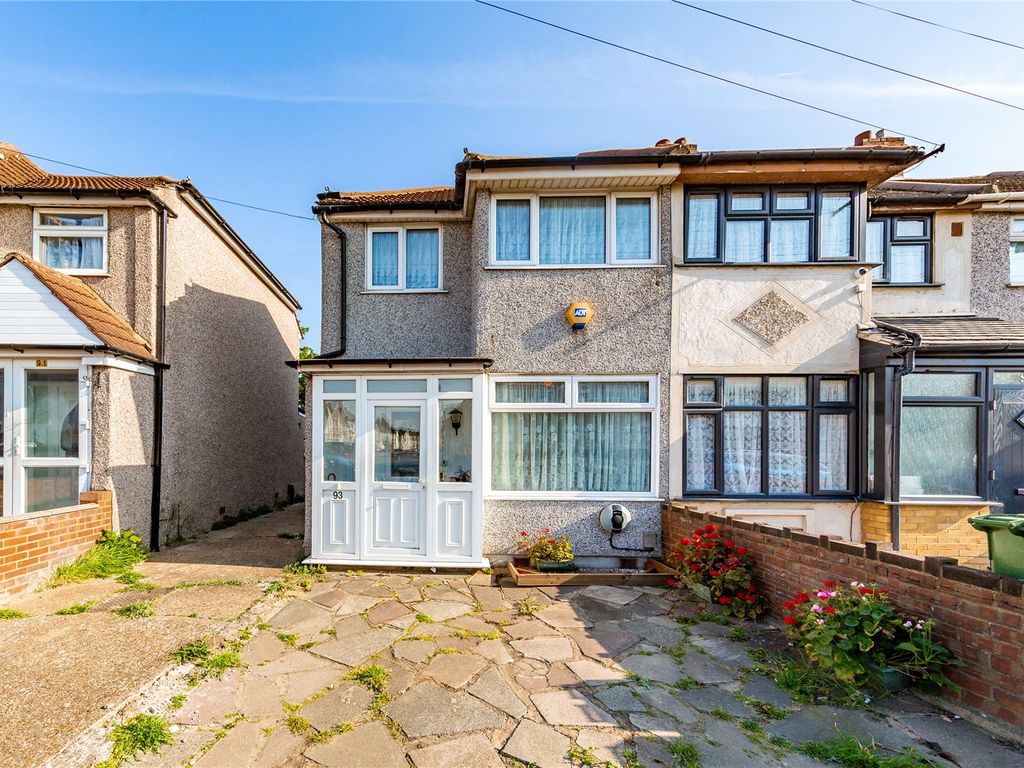 3 bed end terrace house for sale in Oval Road North, Dagenham RM10 Zoopla