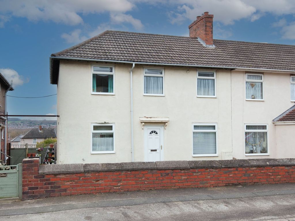 3 bed semidetached house for sale in Sycamore Road, Hollingwood S43, £