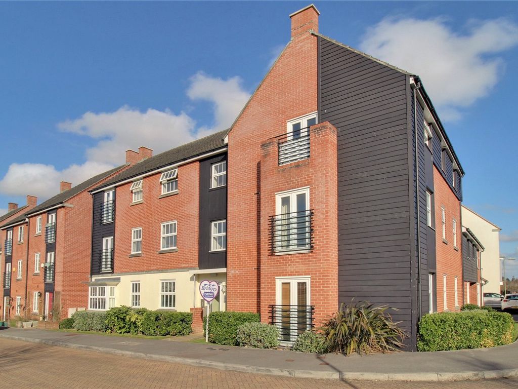 2 bed flat to rent in Ilsley Road, Basingstoke RG24 Zoopla