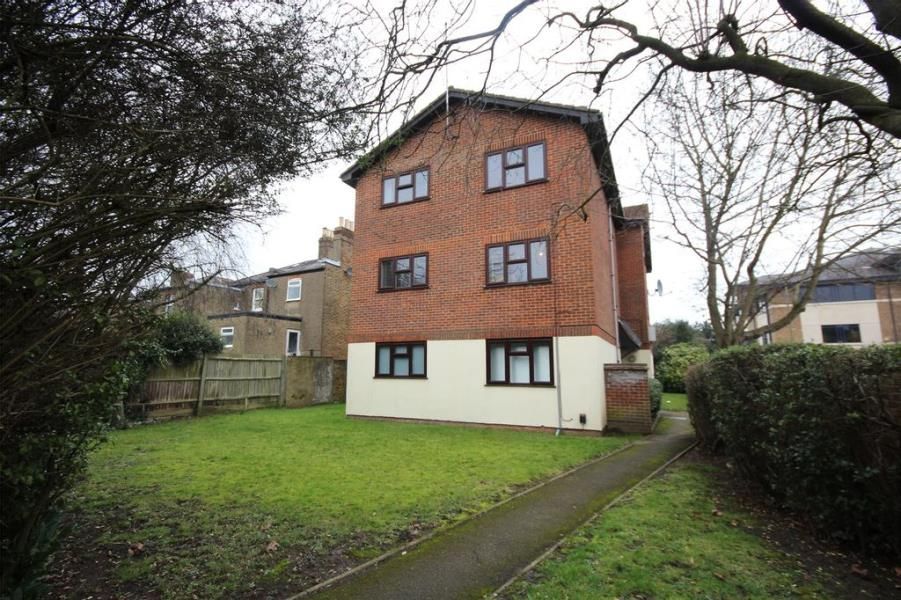 1 bed flat to rent in King Street, Chertsey KT16 Zoopla