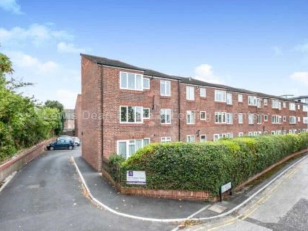 1 bed flat to rent in Mount Pleasant Road, Poole BH15 Zoopla
