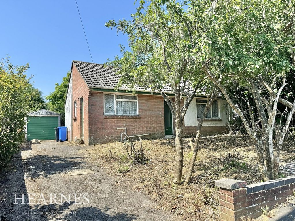 2 bed bungalow for sale in Monkton Crescent, Bloxworth, Poole BH12, £