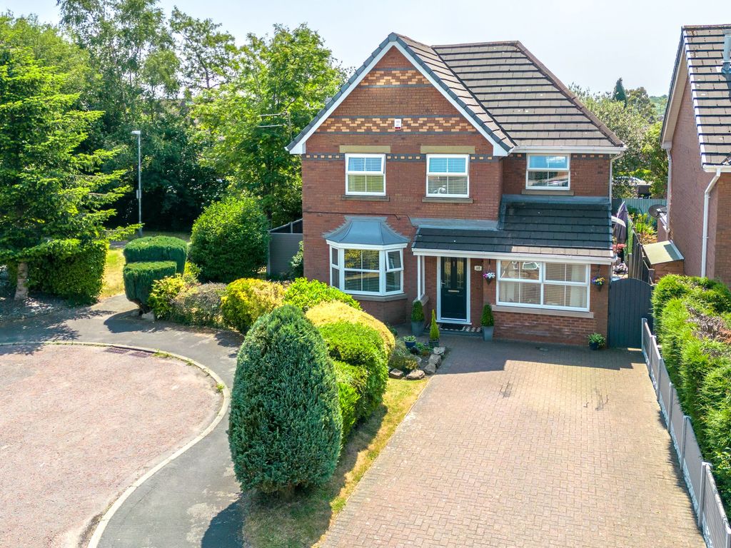 4 bed detached house for sale in Parsonage Brow, Upholland WN8, £