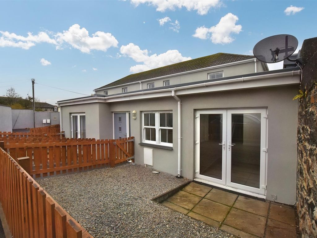 3 bed property for sale in South Terrace, Camborne TR14, £285,000 Zoopla