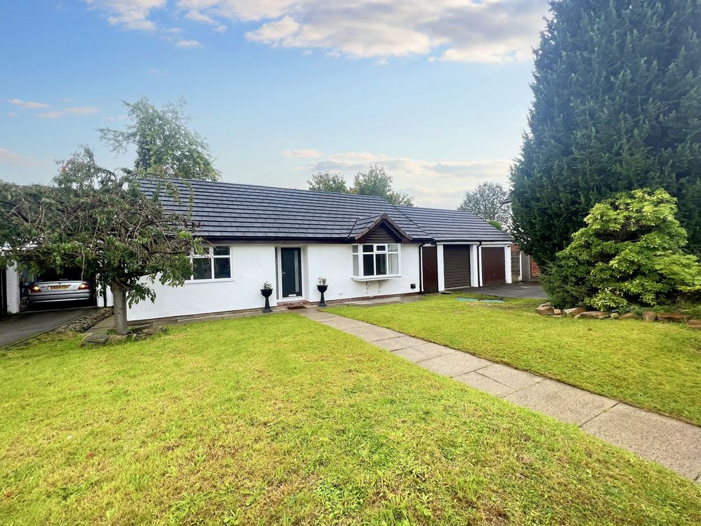 2 bed detached bungalow for sale in Ridingfold Lane, Worsley M28, £