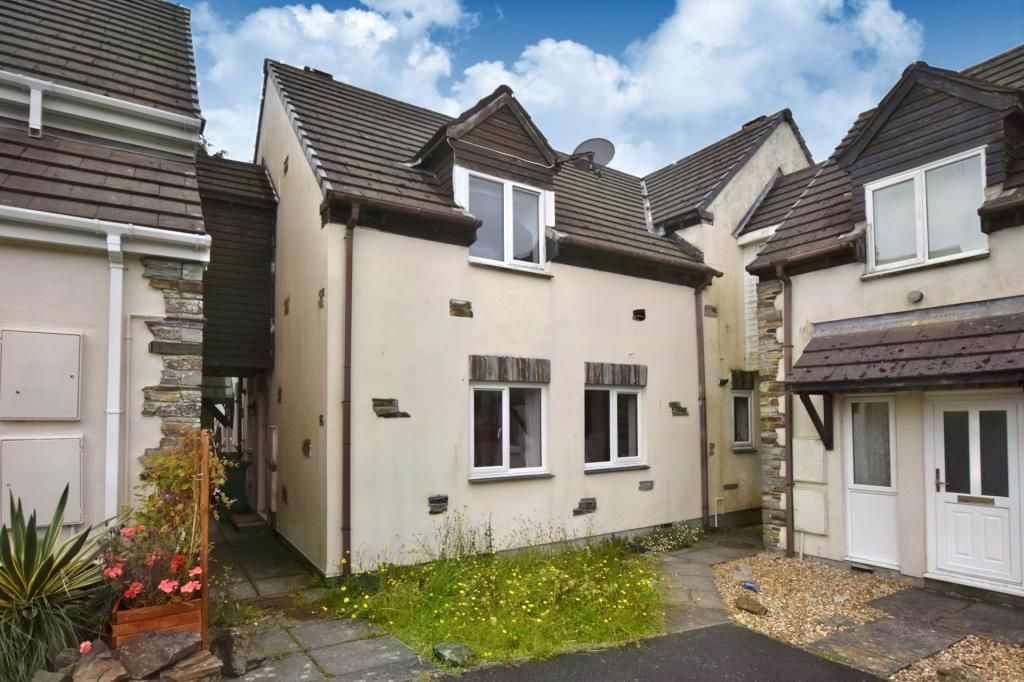 2 bed terraced house for sale in Eastern Avenue, Liskeard, Cornwall