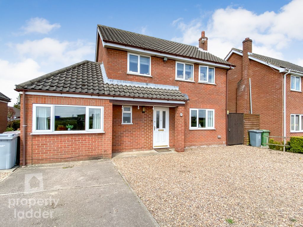3 bed detached house for sale in Spixworth Road, Horsham St. Faith