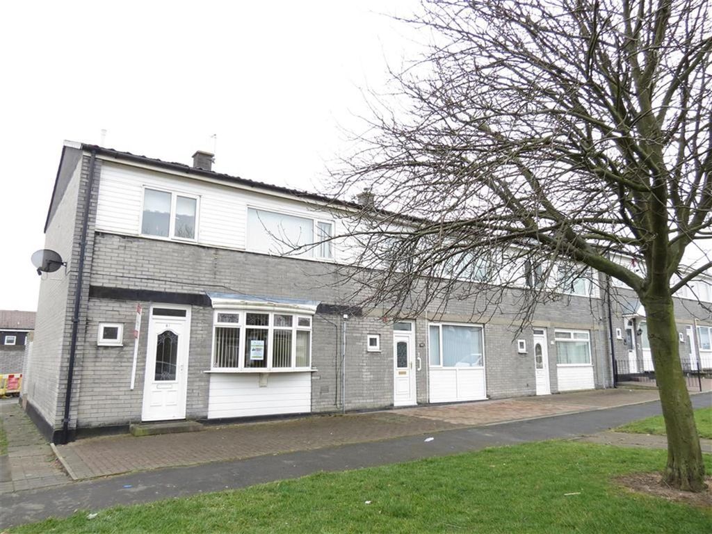 3 bed end terrace house to rent in Helford Road, Peterlee, Durham SR8