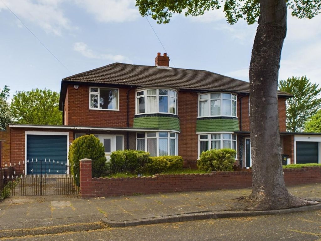 3 bed semidetached house for sale in Hollywell Road, North Shields