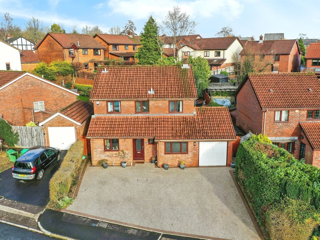 4 bed detached house for sale in Brookvale Drive, Thornhill, Cardiff