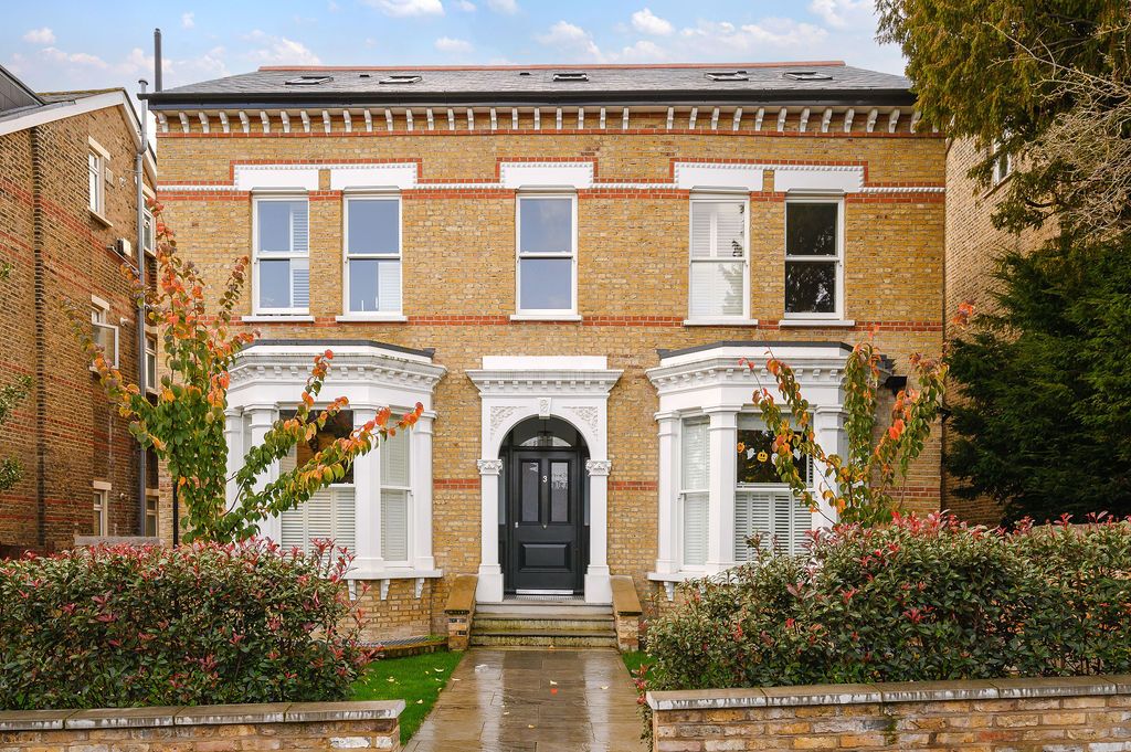 Edge Hill, London SW19  