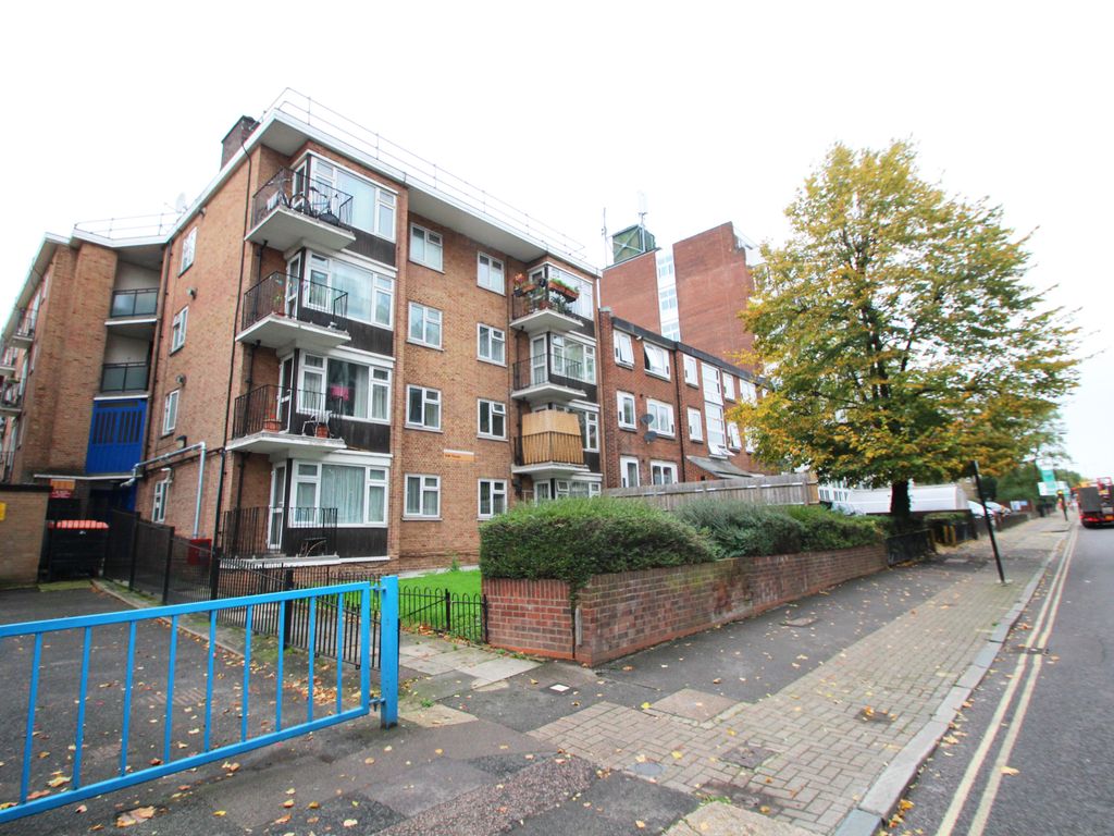 2 bed flat for sale in Green Lanes, 2Et N4 Zoopla