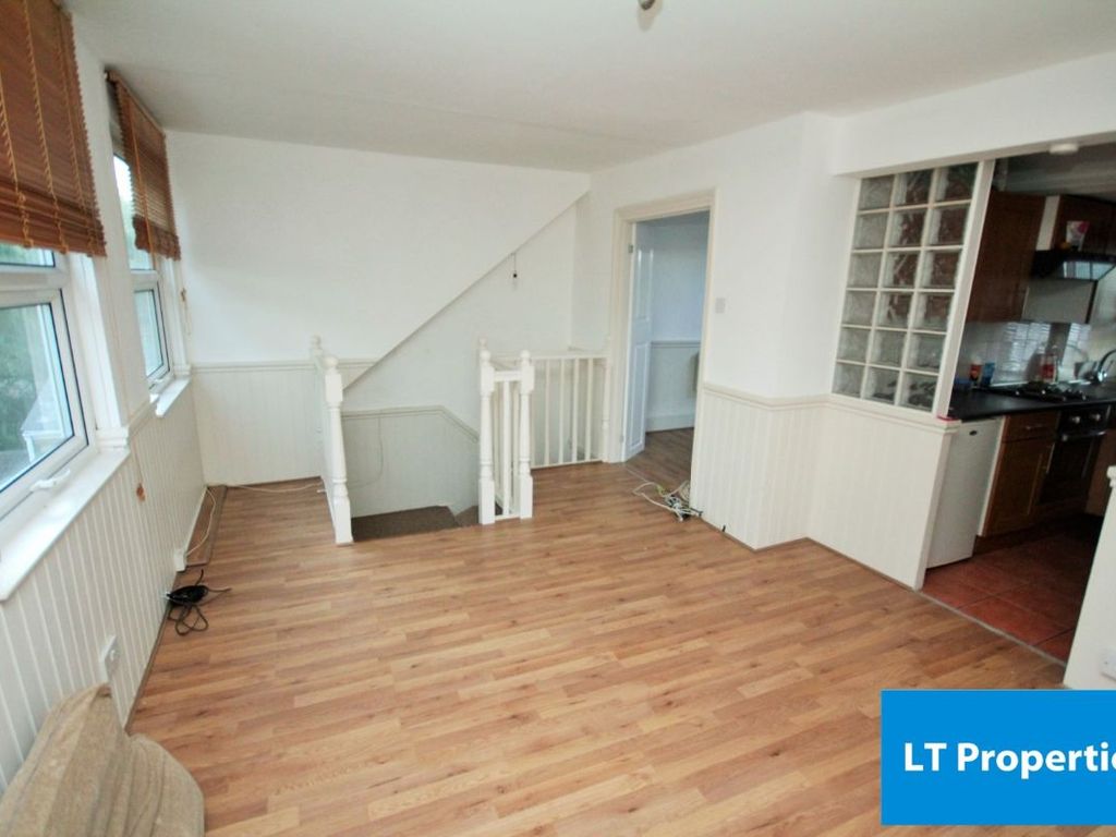 Flat, Napier Road, Luton LU1  