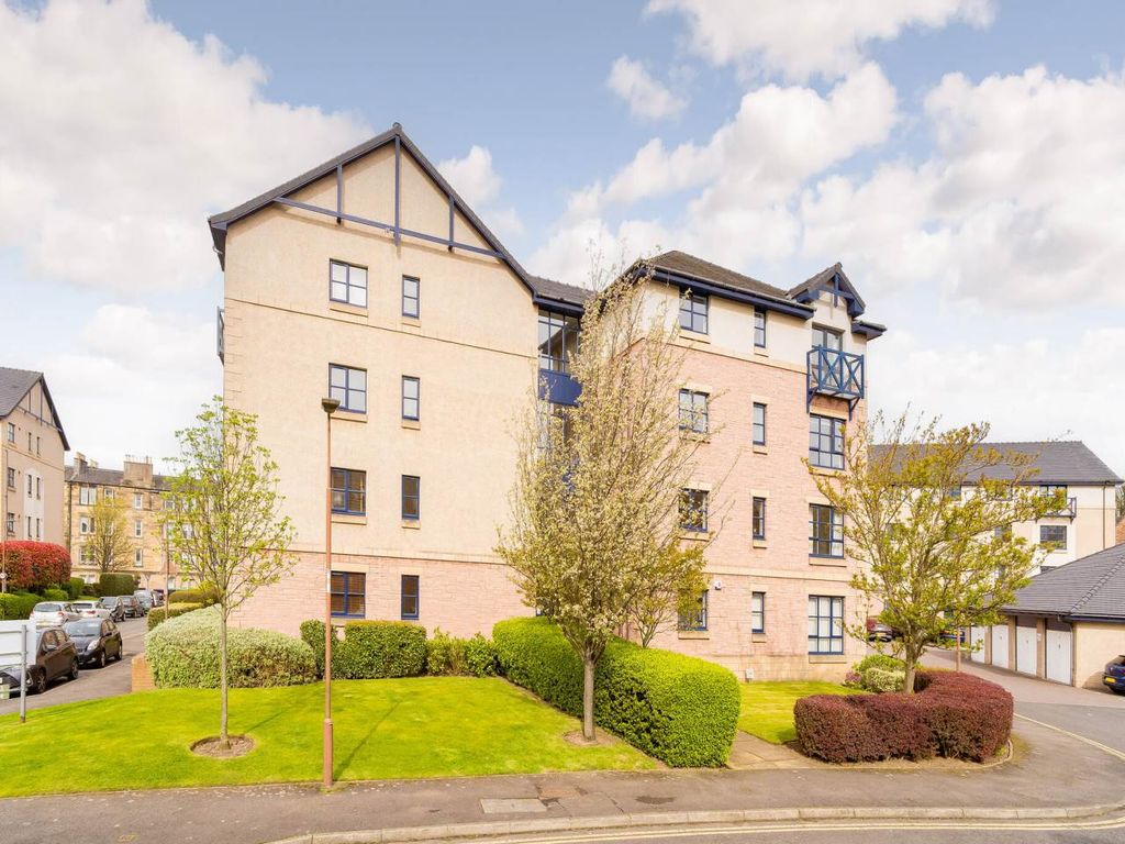 2 bed flat for sale in Russell Gardens, Edinburgh EH12, £275,000 Zoopla