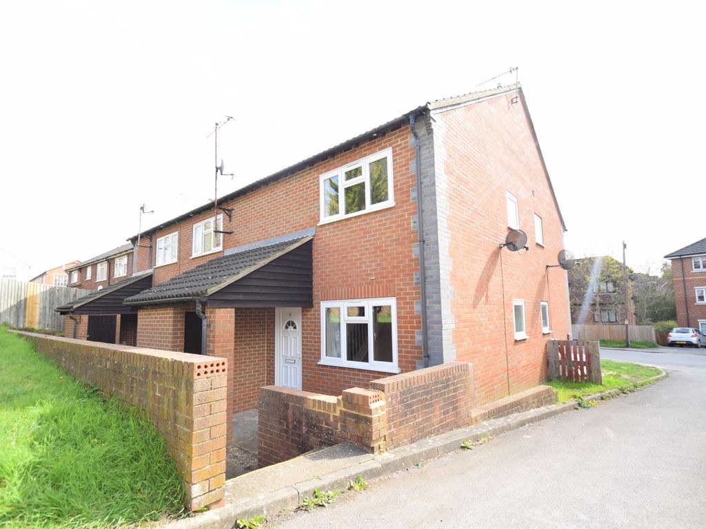 1 bed detached house to rent in Spindle Court, Chairborough Road, High