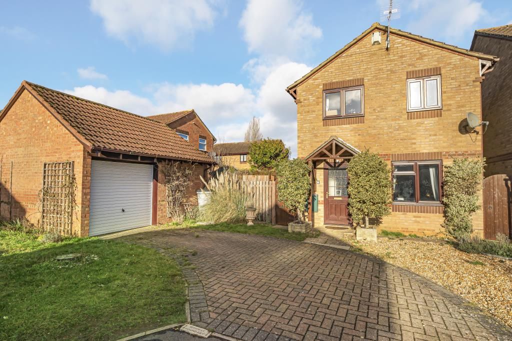 3 bed detached house for sale in Southwold, Bicester, Oxfordshire OX26