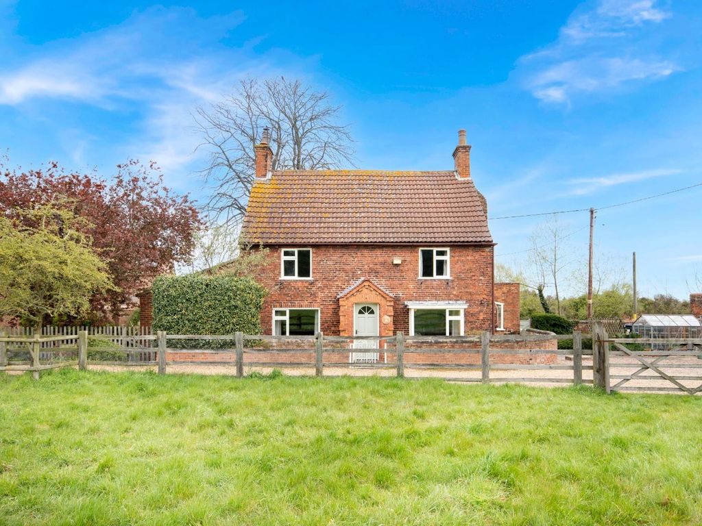 4 bed detached house for sale in Mattersey Road, Everton, Doncaster