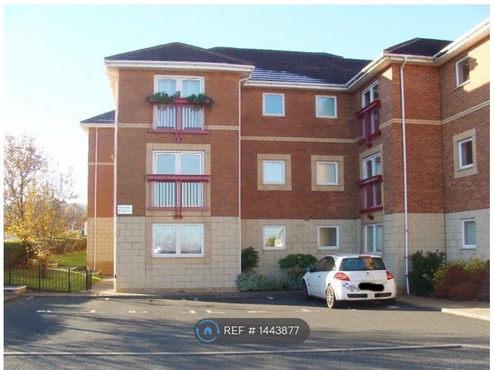 2 bed flat to rent in Beacon House, Rednal, Birmingham B45 Zoopla