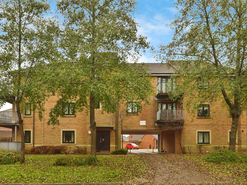 1 bed flat for sale in Stapeley Court, Westcroft, Milton Keynes