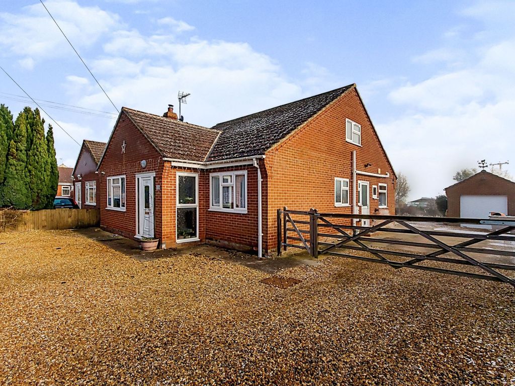 3 bed bungalow for sale in Smeeth Road, Marshland St. James, Wisbech
