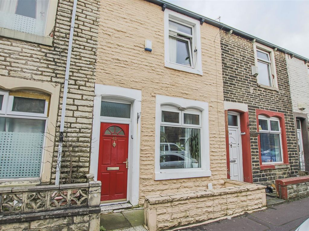 2 bed property for sale in Heath Street, Burnley BB10 Zoopla
