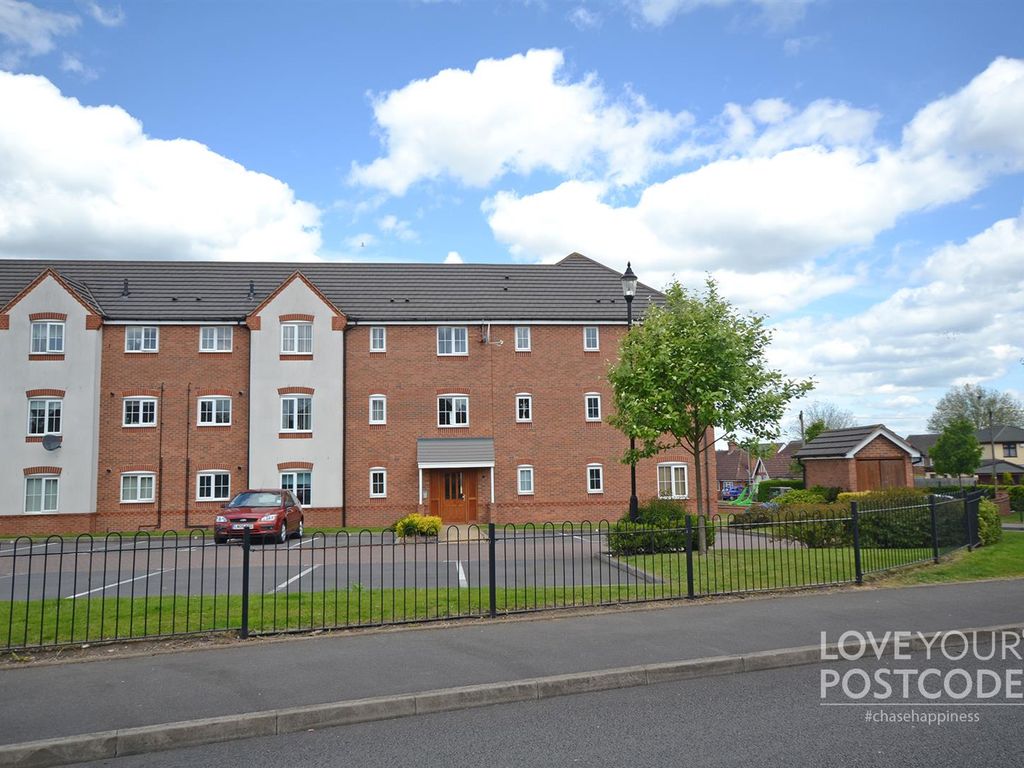 2 bed flat to rent in Walker Road, Walsall WS3, £850 pcm Zoopla