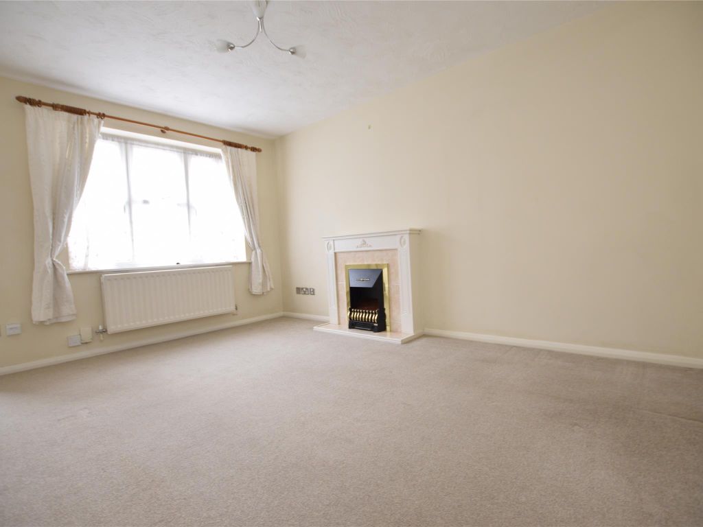 2 bed terraced house to rent in Bye Mead, Emersons Green, Bristol BS16