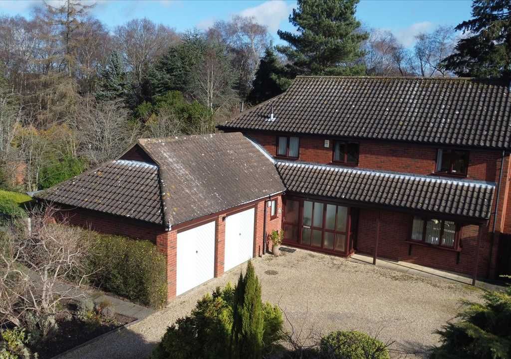 4 bed detached house for sale in Birch Grove, Martlesham Heath, Ipswich