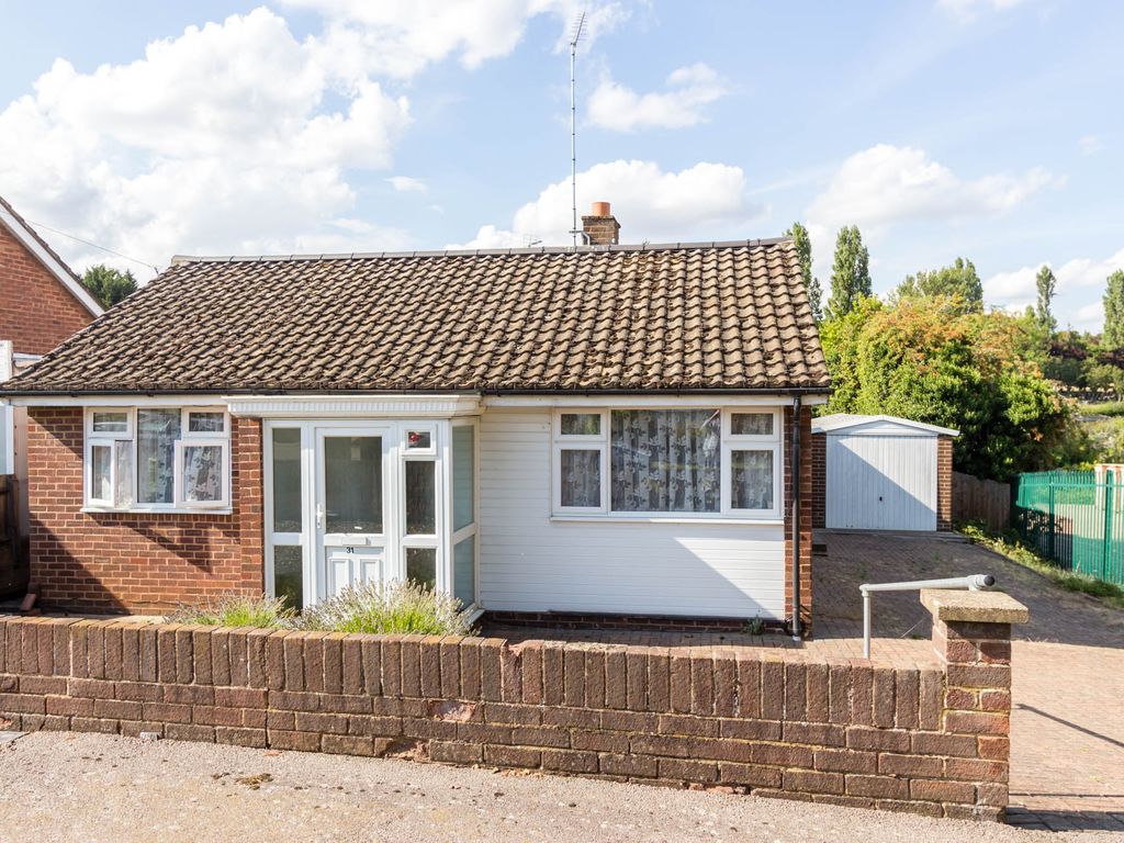 Warwick Road, Wellingborough NN8