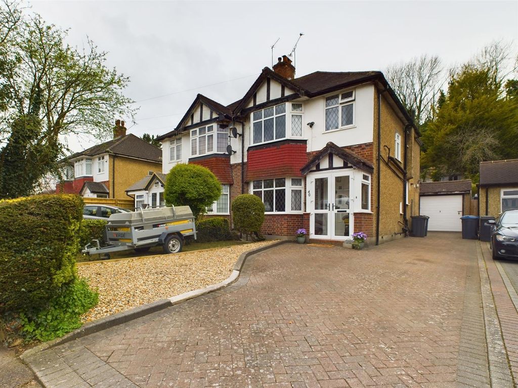 3 bed semidetached house for sale in Chaldon Way, Coulsdon CR5 Zoopla