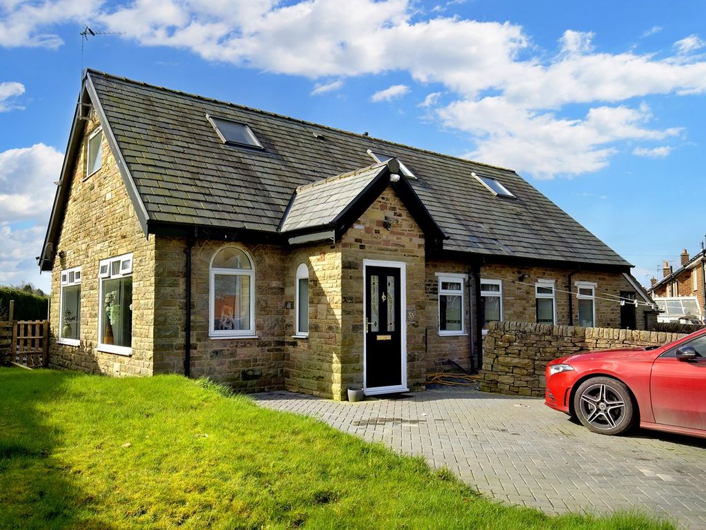 3 bed detached bungalow for sale in Monsall Drive, Macclesfield SK11