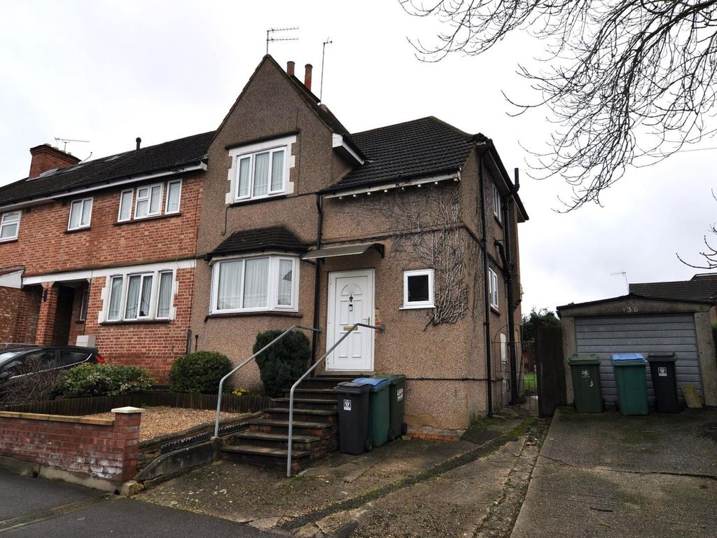 3 bed end terrace house for sale in The Chase, Watford WD18, £550,000