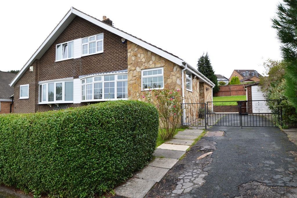 3 bed semidetached house for sale in Brackendale Avenue, Bradford BD10