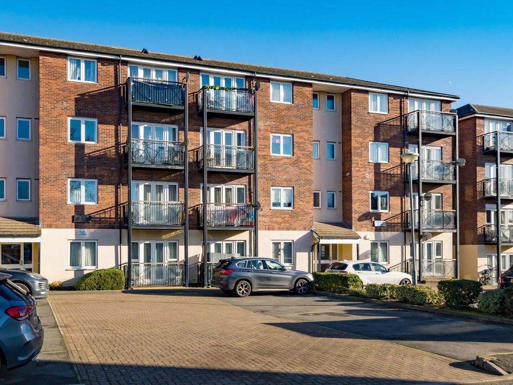 2 bed property to rent in Heaton Court, Denham Road, Whetstone N20 Zoopla