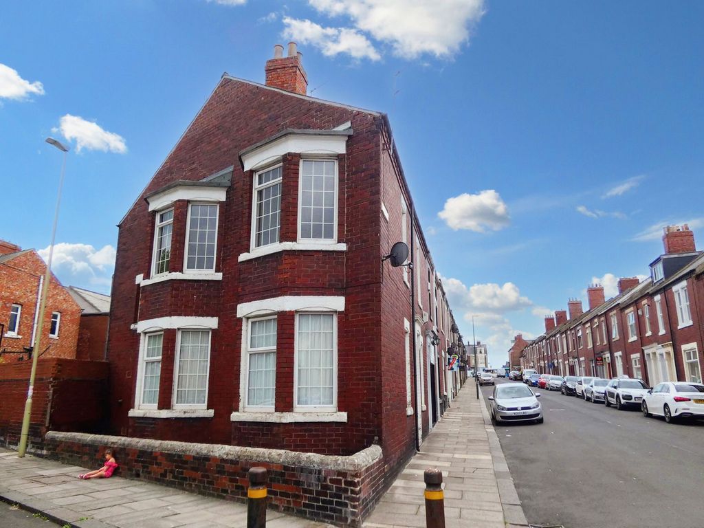 2 bed flat to rent in Bewick Street, South Shields NE33, £575 pcm Zoopla