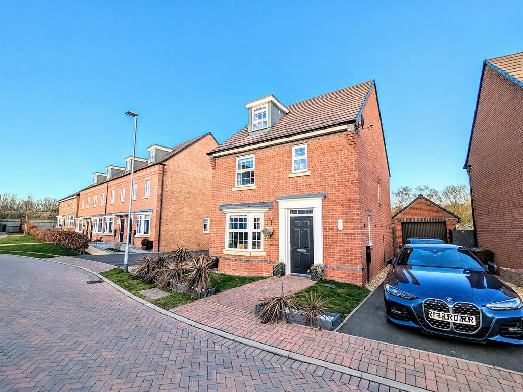 4 bed detached house for sale in Avondale Circle, Stafford ST18 Zoopla
